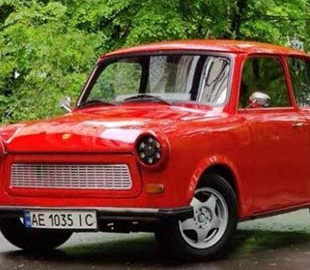 Українець переробив культове німецьке авто 70-х у швидкісний електрокар