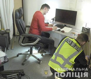 В Киеве "накрыли" онлайн-порностудию