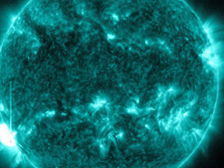 Мощная вспышка на Солнце привела к проблемам с радиосвязью на Земле