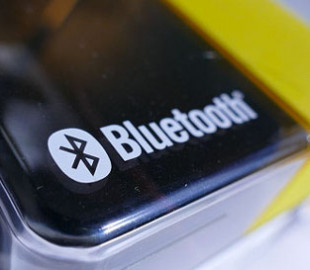 Все современные смартфоны можно прослушивать через Bluetooth