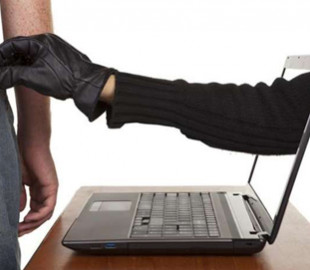 33-річний інтернет-шахрай продавав неіснуючі автомобілі