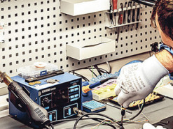 Сервисный центр с сюрпризом: аферисты забирают технику на ремонт и не возвращают