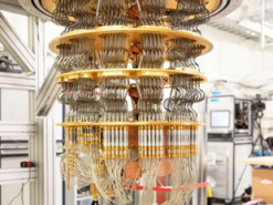 Квантовый компьютер за 200 секунд решил задачу, на которую у обычного суперкомпьютера ушло бы 2,5 млрд лет