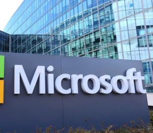 Microsoft презентувала новий ноутбук