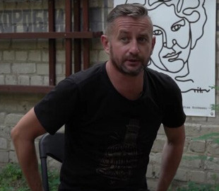 Сергій Жадан вирушив на передову і ледь не потрапив під ворожий обстріл