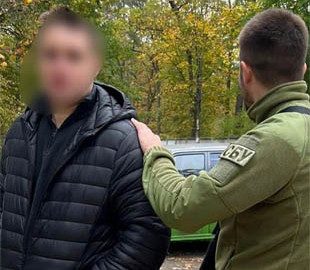 Суд відправив під арешт колаборанта, який допомагав росіянам у Бучі