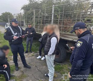 Правоохоронці викрили інтернет-шахрая, який продавав неіснуючі товари