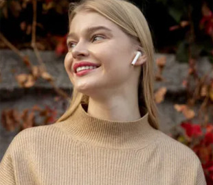 Як керувати AirPods без дотиків: знають не всі користувачі