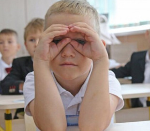 Чи перейдуть школи на дистанційне навчання через штам “Омікрон”: відповідь МОЗ