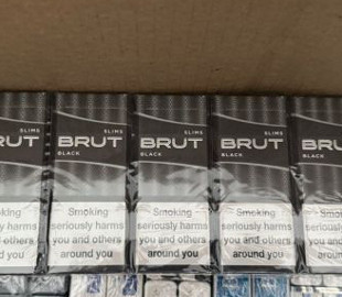 На Волині викрили схему онлайн-продажу контрафактних цигарок