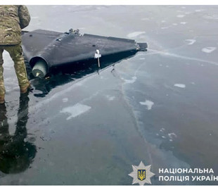 На замерзлому Дніпрі знайшли російський "Шахед", який не здетонував