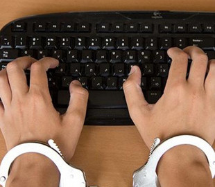 На фоне событий в Казахстане Туркменистан ужесточает контроль за интернетом