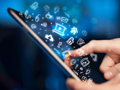 Эксперт назвал приложения, которые надо регулярно удалять со смартфона