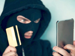 Преступники, специализирующиеся на хищениях денег со счетов украинцев, придумали новую уловку
