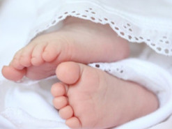 В США выставили на продажу в интернете новорожденного ребенка