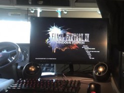 Дальнобойщик сделал уютный геймерский уголок прямо в автомобиле