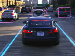 Автопилоту Tesla многие не доверяют из-за противоречивости Маска