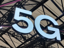 В Китае 2G-телефоны по-прежнему продаются лучше 5G-смартфонов