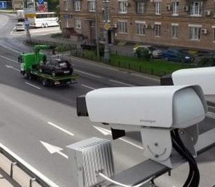 Автомобили BMW научились предупреждать о дорожных камерах