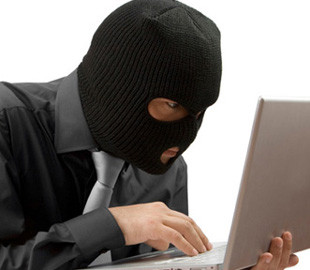 Інтернет-шахраї ошукали жінку на 10 тисяч гривень