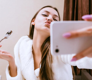 У "Дії" розповіли, куди потім діваються "кринжові" селфі українців для верифікації