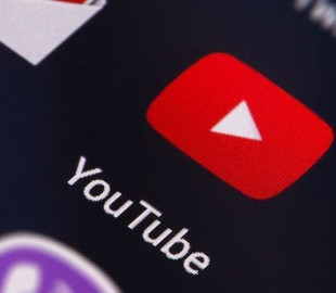 YouTube задействует ИИ-алгоритм для присвоения роликам возрастных ограничений