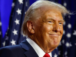 Трамп "абсолютно" вірить, що виробництво iPhone можна перенести до США, - Білий дім