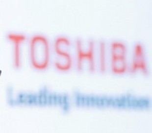 Toshiba не планирует продавать долю в полупроводниковом бизнесе