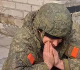 "Забудь мене, військкомат": росіянам втюхують "магічні" свічки для захисту від мобілізації