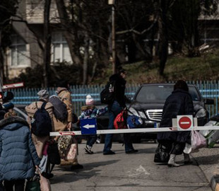 В Болгарії продовжили безплатне проживання біженців у готелях: названі терміни