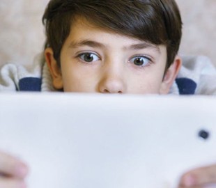 Ученые нашли связь между гаджетами и умственным развитием детей