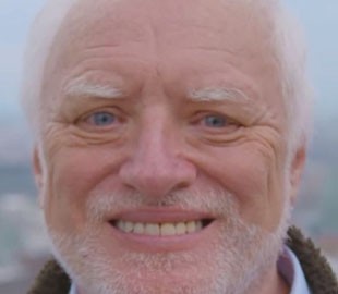 В Киев приехал легендарный герой мемов: сеть заполонили селфи с ним