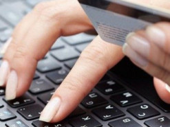 Інтернет-шахраї ошукали двох українок на 37 тисяч гривень