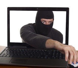 Мужчина заплатил за несуществующие автозапчасти более 5 тысяч гривен