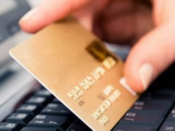 Як не стати жертвою шахраїв з банківськими картками