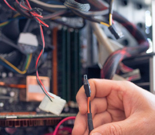 Дефицит процессоров и дисков: россияне не cмогут починить сломанные компьютеры