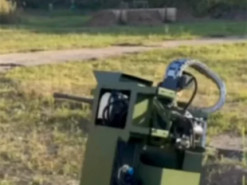 Стріляє навіть під час руху: українська команда Dons показала робота «Хижак»