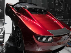 Где находится родстер Илона Маска спустя два года в космосе