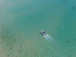 Робот-катамаран поможет в изучении небывало быстрой эрозии берега на юге Австралии