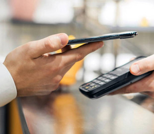 Безопасные платежи через смартфон: как защитить гаджет с NFC от мошенников