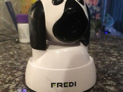 Детскую видеоняню взломали для слежки за интимной жизнью родителей