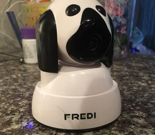 Детскую видеоняню взломали для слежки за интимной жизнью родителей