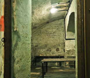 Ефект Путіна: Казахстан ремонтує бомбосховища