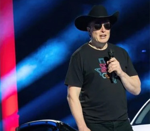 Ілон Маск висловився на захист АЕС: Не варто їх закривати, тим паче зараз