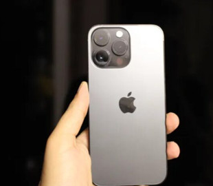 Молодша версія iPhone 15 Pro отримала “урізану” камеру