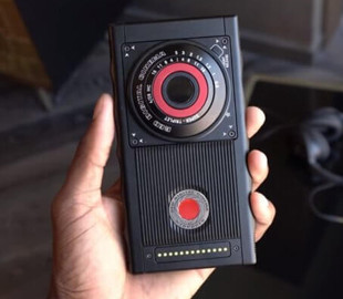 Самый неудачный смартфон на Android обзаведется преемником