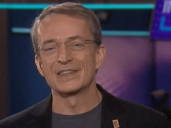 Глава Intel уверен в способности компании ускорить закон Мура в ближайшие десять лет