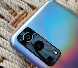 Samsung представила 50-мегапиксельный сенсор камеры для тонких смартфонов