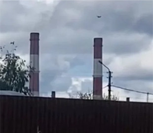 НПЗ в Башкирії зупинив установку каталітичного крекінгу після атаки українських дронів — Reuters