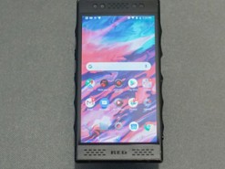 Назван худший смартфон 2018 года